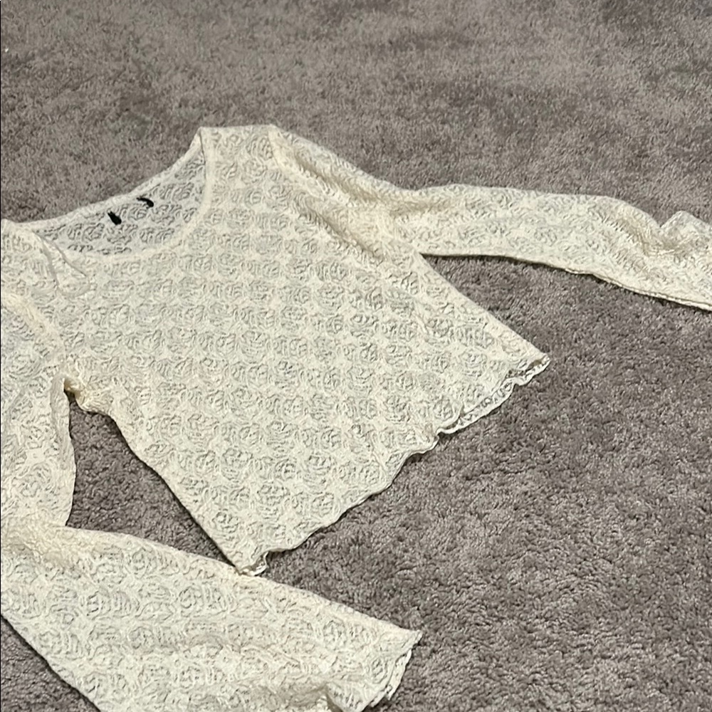 Cream Lace Long Sleeve Top